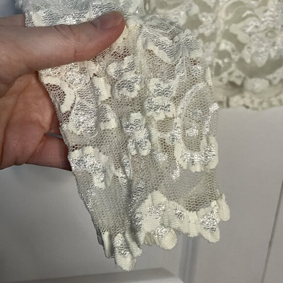 Y2K Icone Simons Lace Mesh Sheer Top Womens XL Off White Cropped Whimsigoth Vtg - Picture 4 of 7